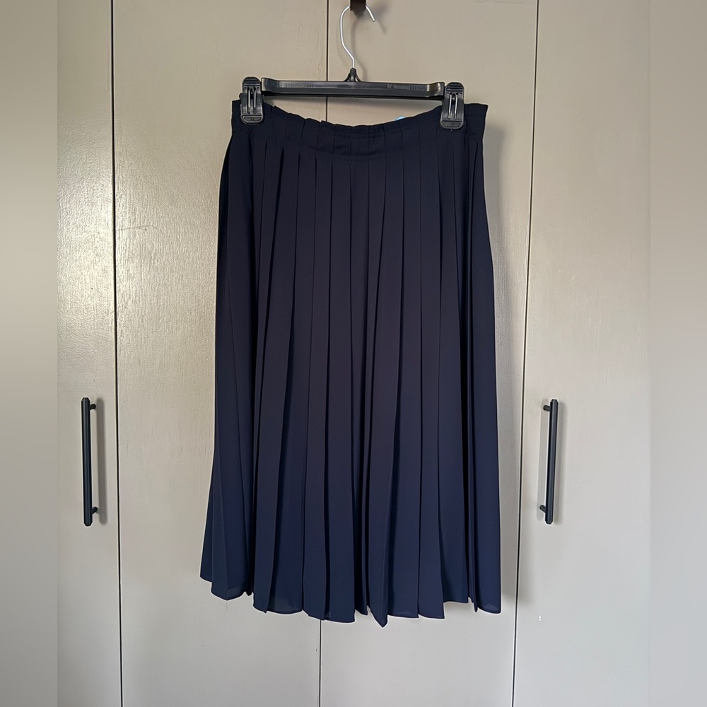 J.Crew Navy pleated skirt